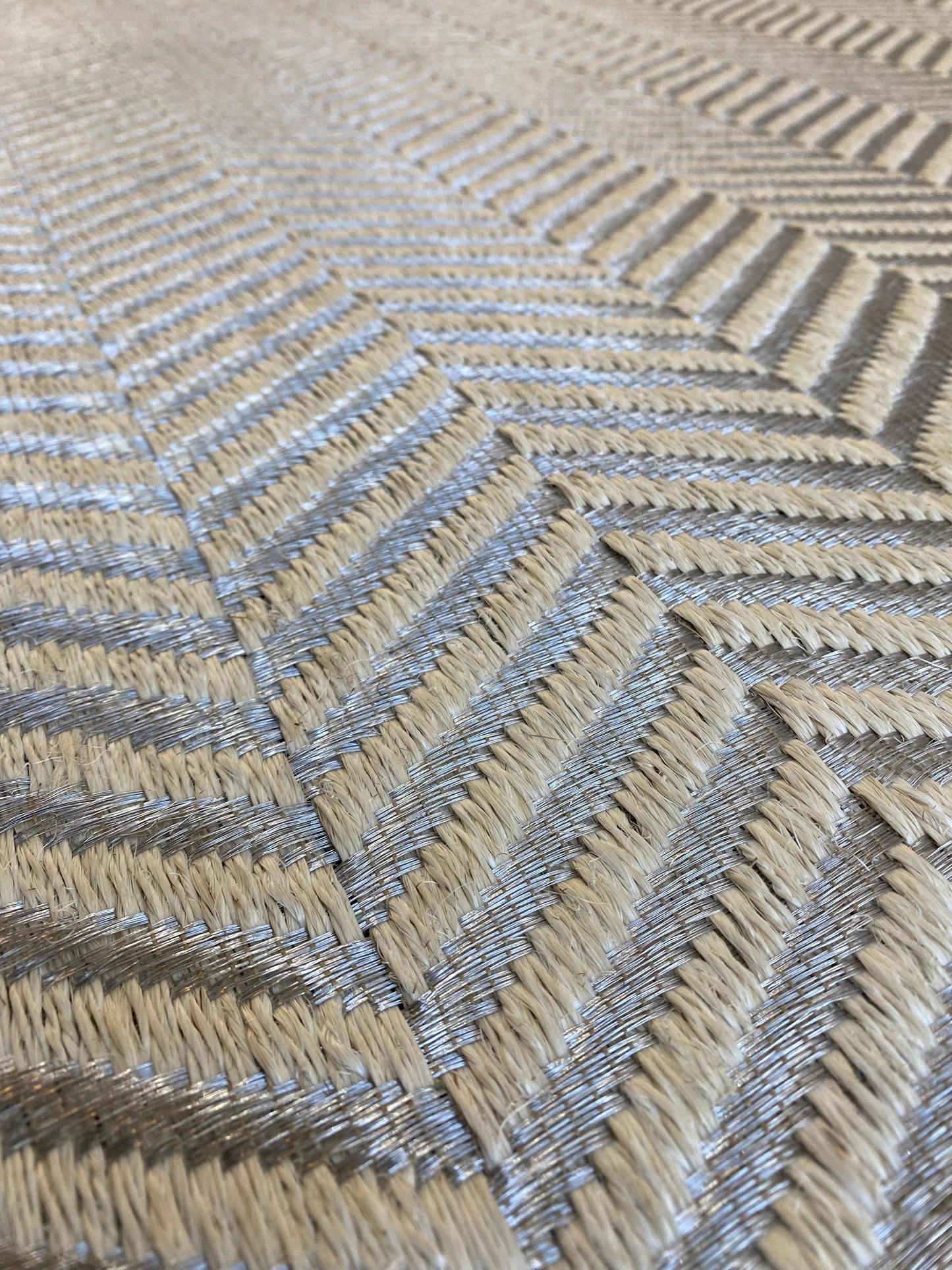 Fishbone Woven Rug in Fique and Silver Metal/ One to One Edge/ F8