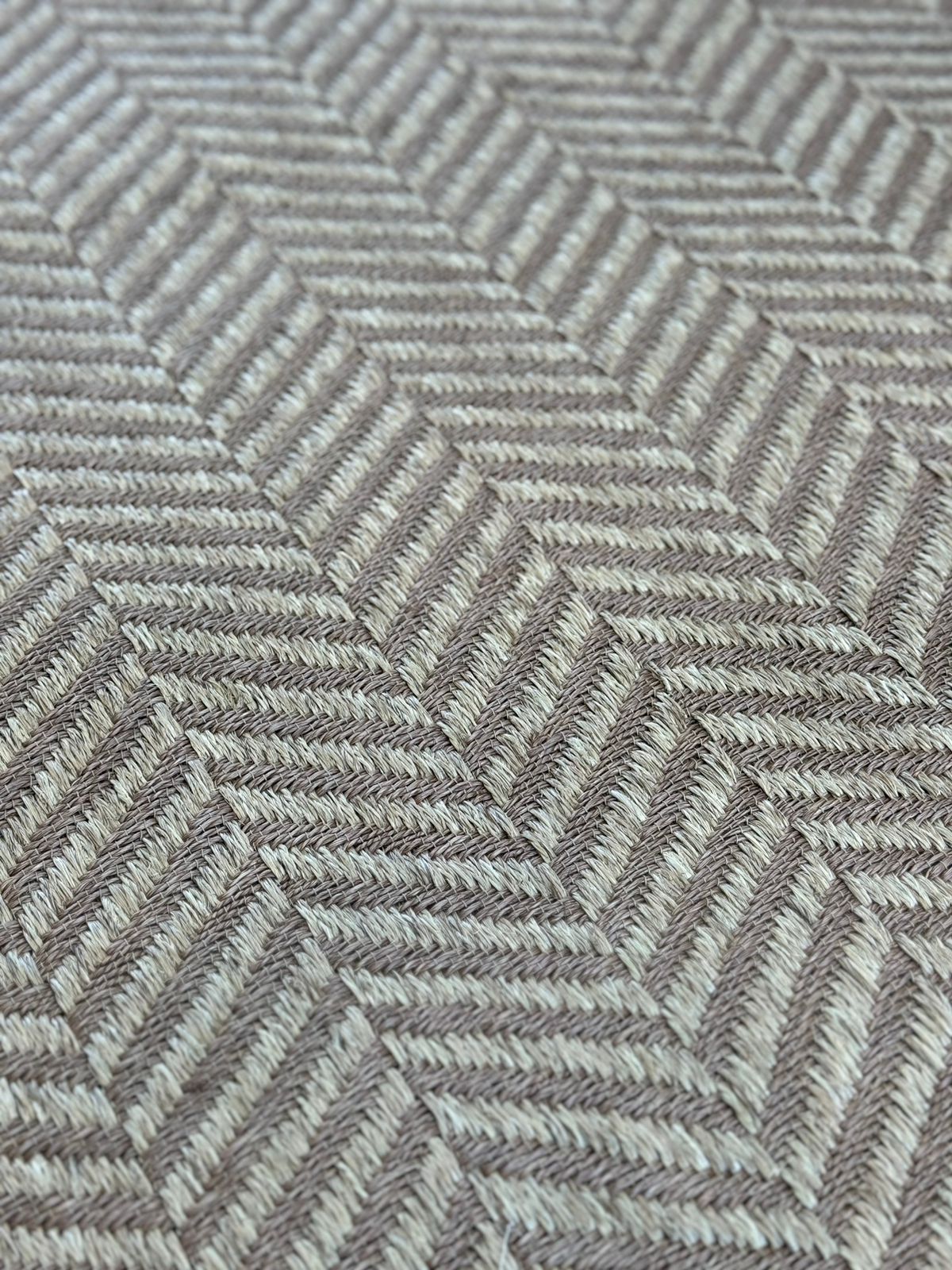 Fique Fishbone Woven Rug / F22
