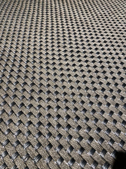 Paz Woven Rug in Fique, Silk and Silver Metal / F41