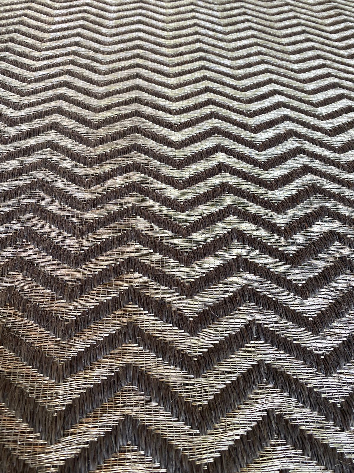Monaco Woven Rug in Fique and Silver Metal /  F15