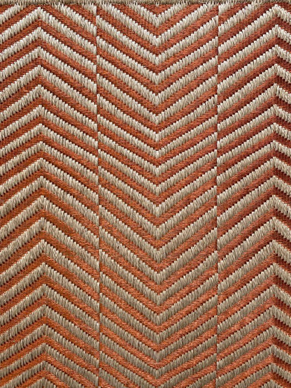 Fishbone Woven Rug in Fique and Copper / F7