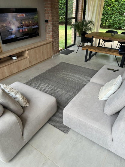 Barú Woven Rug in Fique and Silver Metal / F18