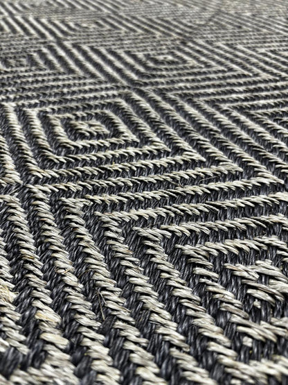 Maya Woven Fique Rug / F49